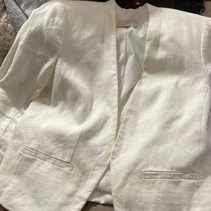 White Linen suit jacket, The Loft, size 4, machine washable. Never worn.